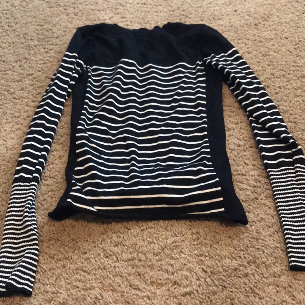 Sweater - Picture 2 of 4